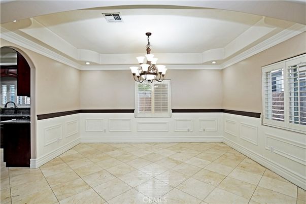 Chandelier, Empty room, Interior, Recessed Lighting