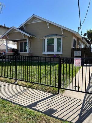 Exterior, Facade, American Craftsman