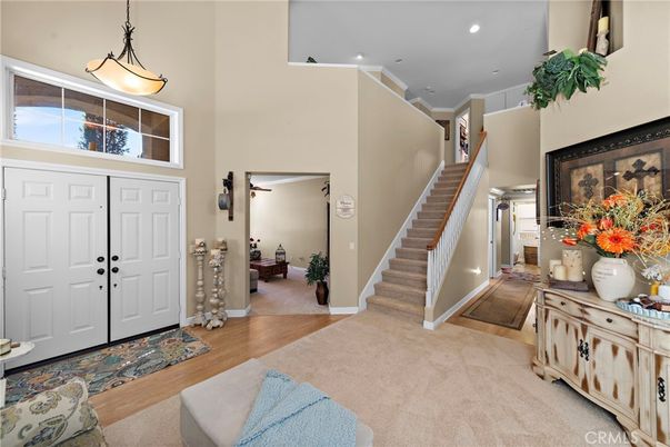 Interior, Pendant Lights, Recessed Lighting, Wood Texture Flooring