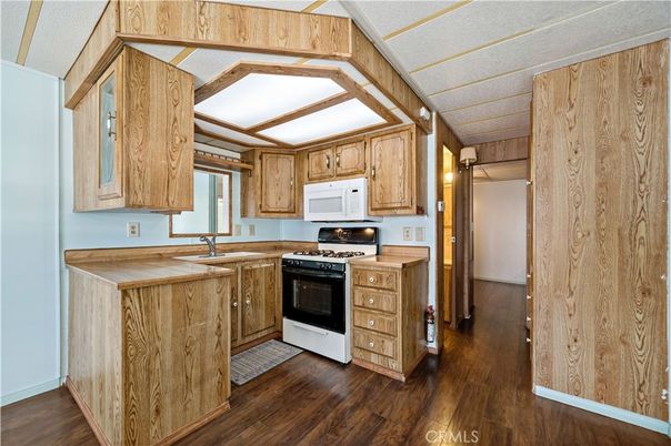 Interior, Kitchen, Wood Texture Flooring