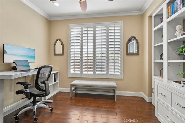 Home Office, Interior, Recessed Lighting, Wood Texture Flooring
