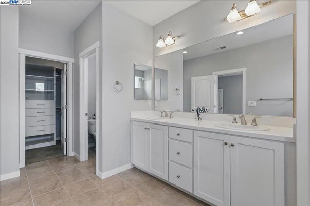 Bathroom, Dual Sink Vanities, Interior, Walk-in Closets