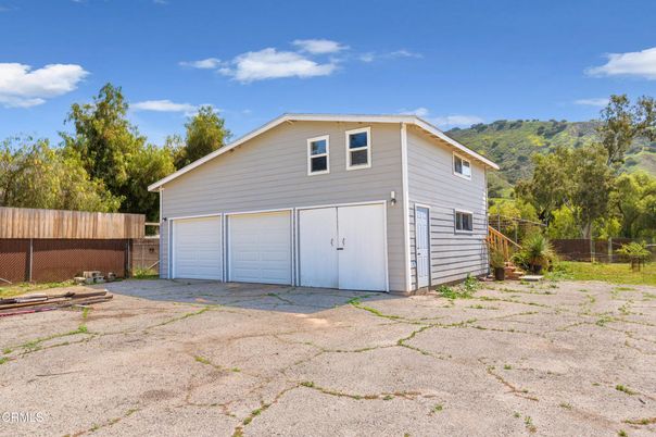 Backyard, Detached Garage, Exterior
