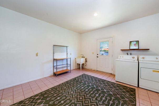 Interior, Recessed Lighting, Washer