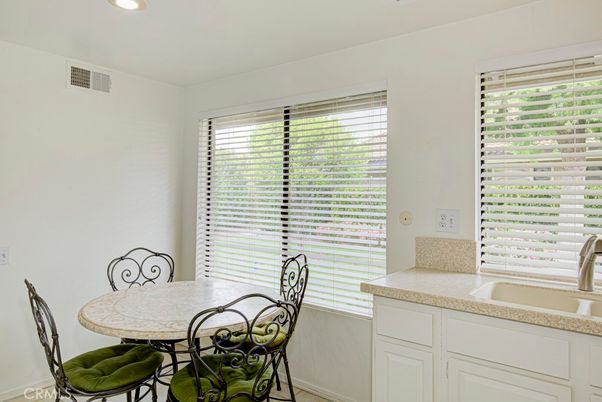 Dining room, Interior, Recessed Lighting