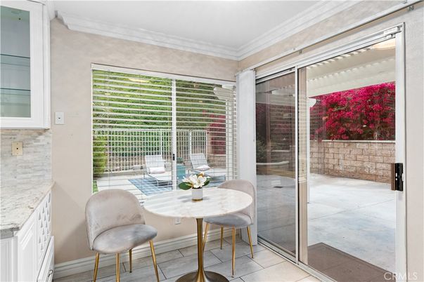 Dining room, Interior