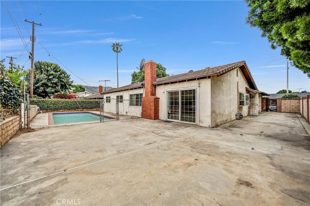 Backyard, Exterior, Pool