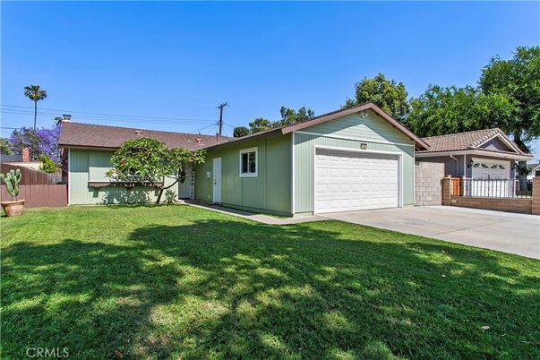 Backyard, Detached Garage, Exterior