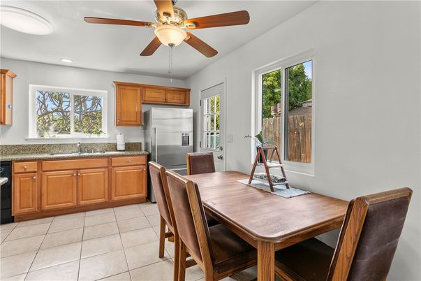 Dining room, Interior, Kitchen, Recessed Lighting