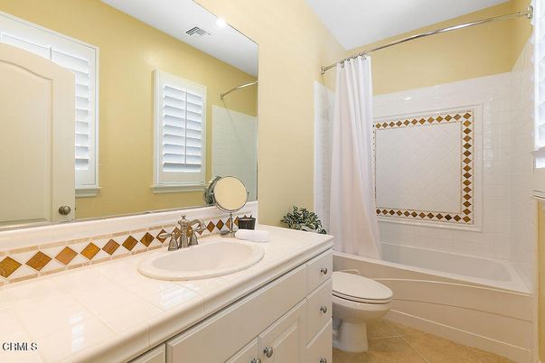 Bathroom, Interior, Tile Countertops