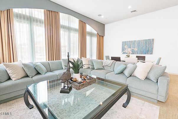 Dining room, Interior, Living room, Recessed Lighting