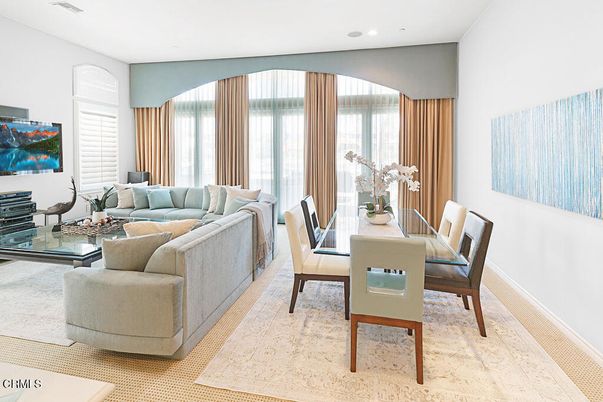 Dining room, Interior, Living room, Recessed Lighting