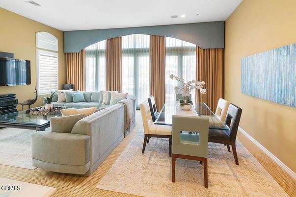 Dining room, Interior, Living room, Recessed Lighting