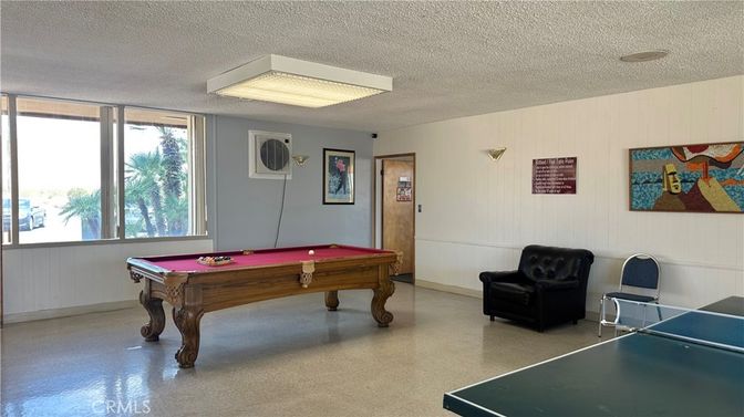 Billiard Table, Game Room, Interior