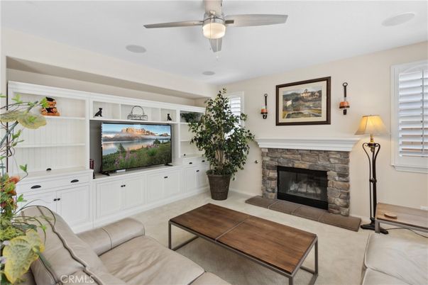 Fireplace, Interior, Living room