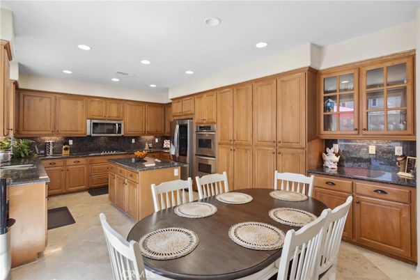 Dining room, Interior, Kitchen, Recessed Lighting, Stainless Steel Appliances