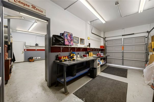 Garage, Interior