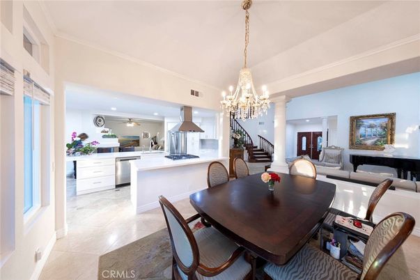 Chandelier, Dining room, Interior, Kitchen, Pendant Lights, Recessed Lighting, Stainless Steel Appliances