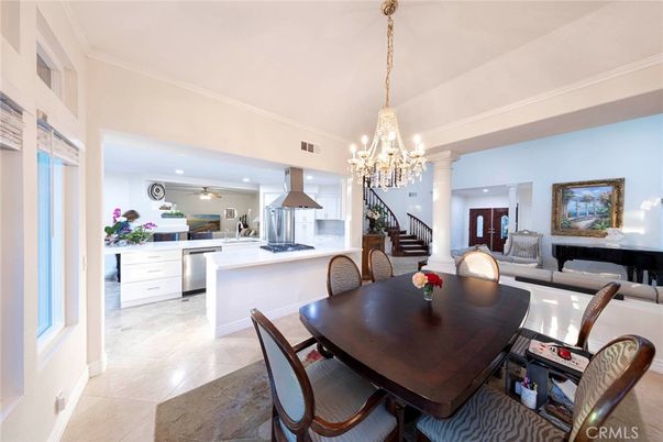 Chandelier, Dining room, Interior, Kitchen, Pendant Lights, Recessed Lighting, Stainless Steel Appliances
