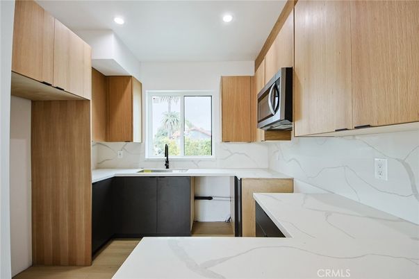 Interior, Kitchen, Marble Walls, Recessed Lighting, Wood Texture Flooring
