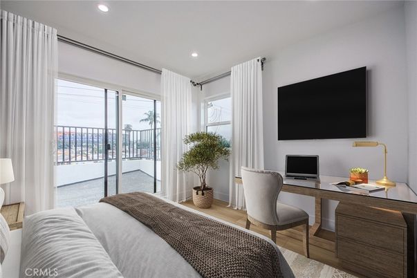 Bedroom, Home Office, Interior, Recessed Lighting, Wood Texture Flooring
