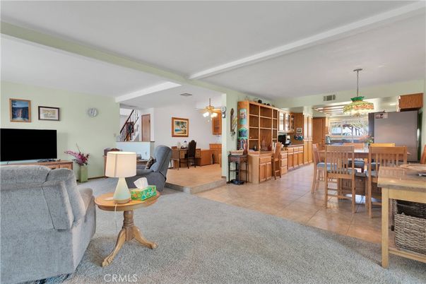 Chandelier, Dining room, Interior, Living room