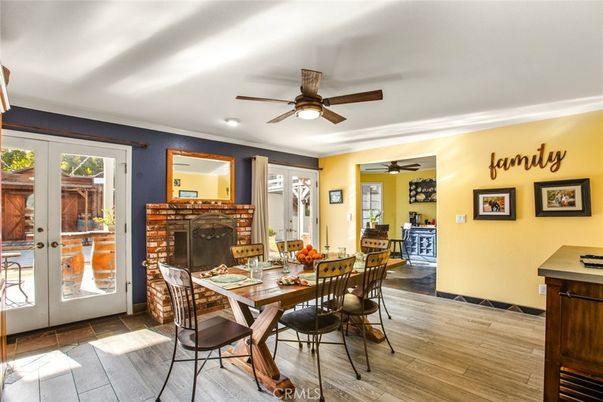 Dining room, Fireplace, Interior, Recessed Lighting, Wood Texture Flooring