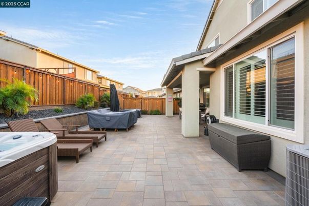 Exterior, Hot Tub