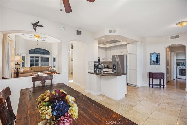 Interior, Kitchen, Living room, Recessed Lighting, Stainless Steel Appliances