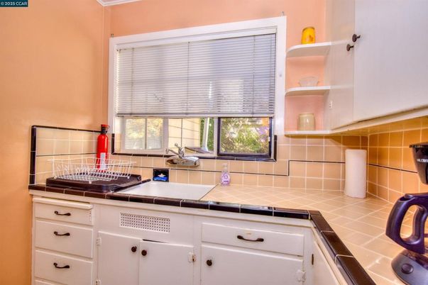 Interior, Kitchen, Tile Countertops