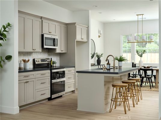 Dining room, Interior, Kitchen, Pendant Lights, Recessed Lighting, Wood Texture Flooring