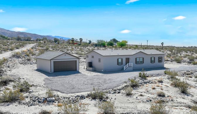 Backyard, Detached Garage, Exterior