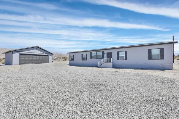 Backyard, Detached Garage, Exterior