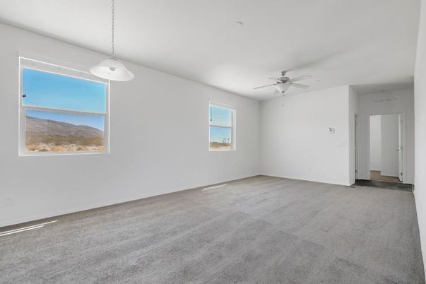 Empty room, Interior, Pendant Lights
