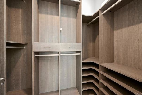 Interior, Walk-in Closets