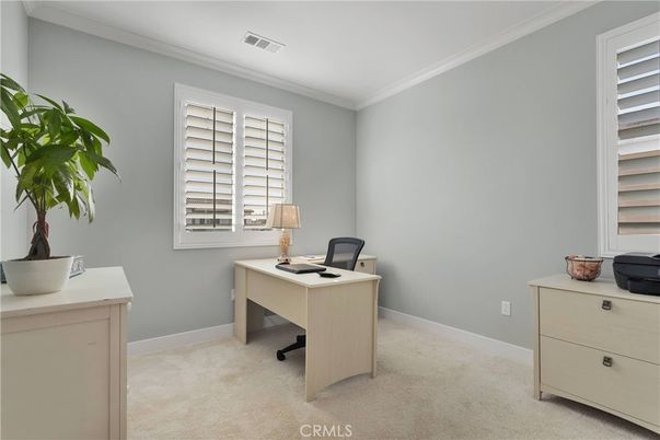 Home Office, Interior