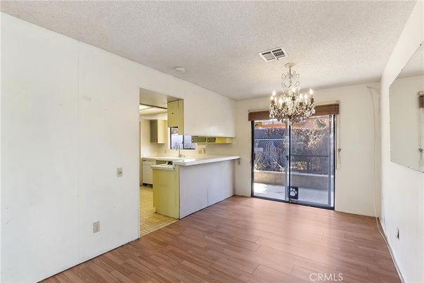 Chandelier, Interior, Kitchen, Wood Texture Flooring