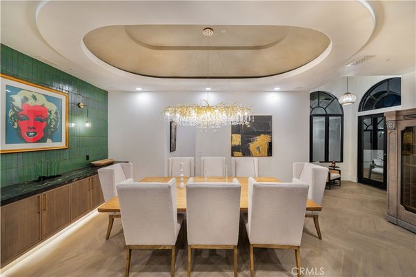 Chandelier, Dining room, Interior, Recessed Lighting, Wood Texture Flooring