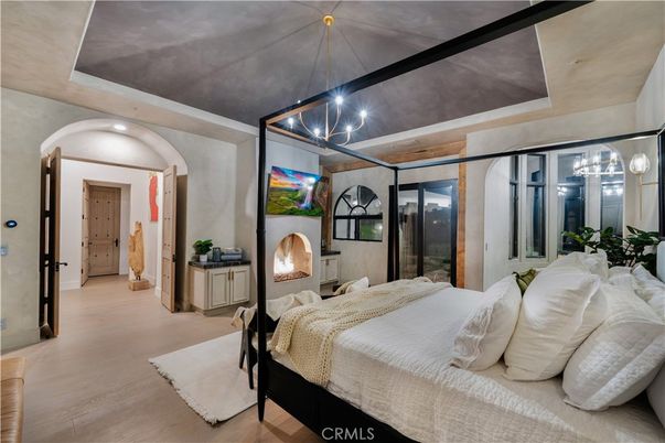 Bedroom, Fireplace, Interior, Pendant Lights, Recessed Lighting, Wood Texture Flooring