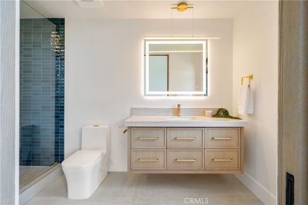 Bathroom, Interior, Pendant Lights
