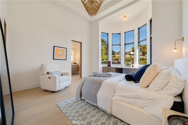 Bedroom, Interior, Water, Wood Texture Flooring