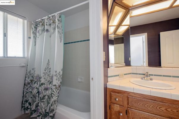 Bathroom, Interior, Tile Countertops