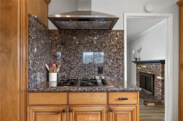 Fireplace, Interior, Kitchen, Wood Texture Flooring