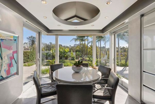 Dining room, Interior, Recessed Lighting