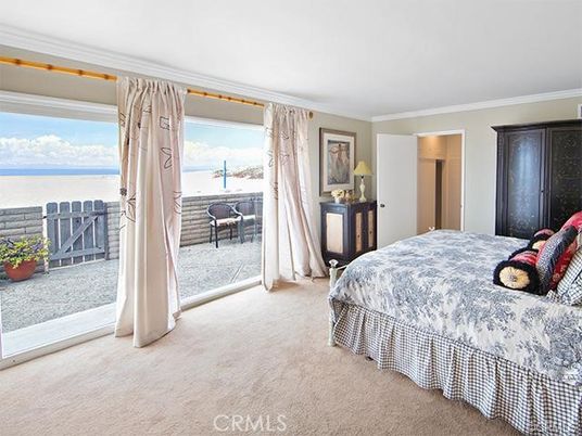 Bedroom, Interior, Water