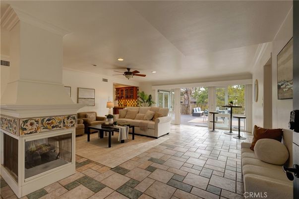 Fireplace, Interior, Living room, Recessed Lighting