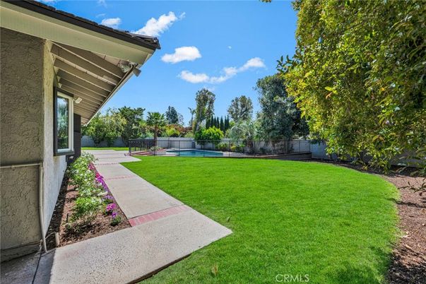 Backyard, Exterior, Pool