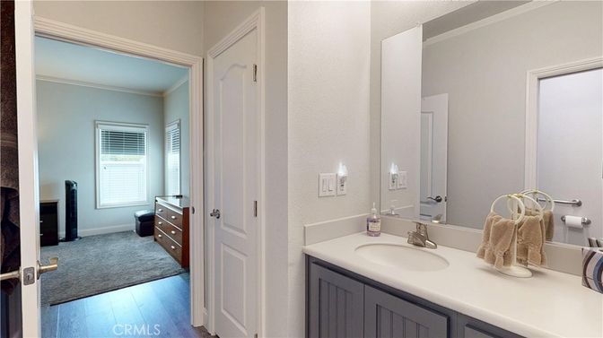 Bathroom, Dual Sink Vanities, Interior, Wood Texture Flooring