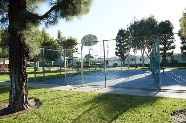 Exterior, Tennis Courts