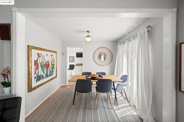 Dining room, Interior